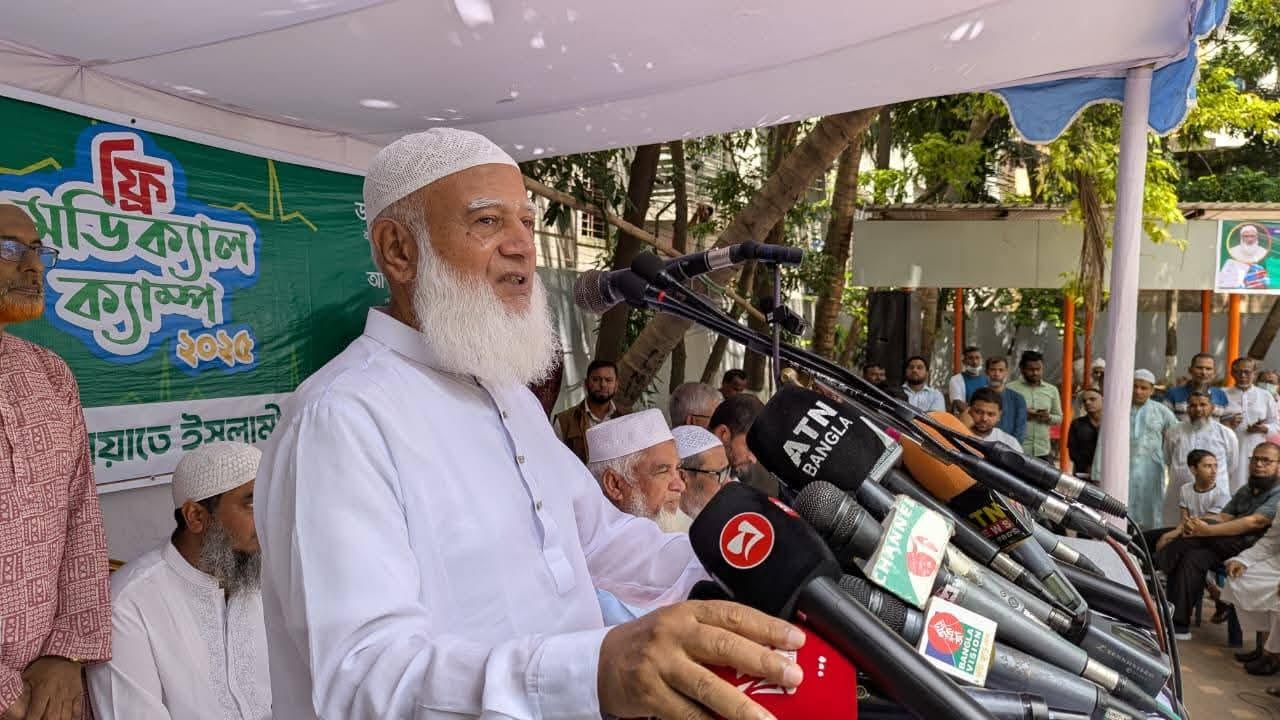 বিদেশ নয়, আল্লাহ ও দেশের চিকিৎসকদের উপরই আমার পূর্ণ আস্থা ছিল: ডা. শফিকুর